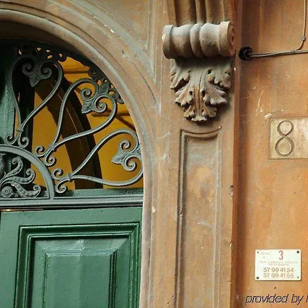 Casa De Fiori 2* Rome
