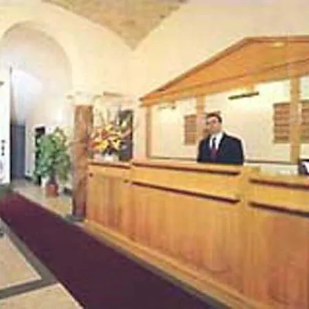 Mariano Rome