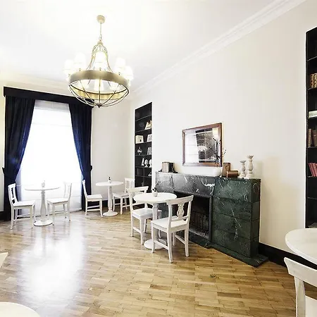 Residenza Scipioni Luxury Bed & Breakfast 2*