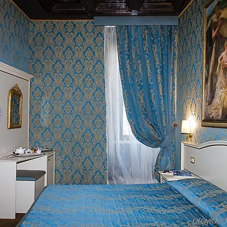 Residenza Canova Tadolini - 4* Rome