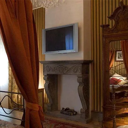 The At The Forum Luxury Collection - The At The Forum Otel