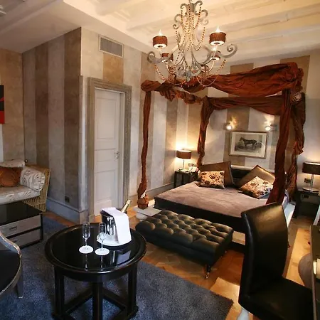 The At The Forum Luxury Collection - The At The Forum Otel Roma