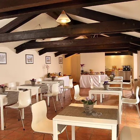 Hearth Hotel 3* Rome