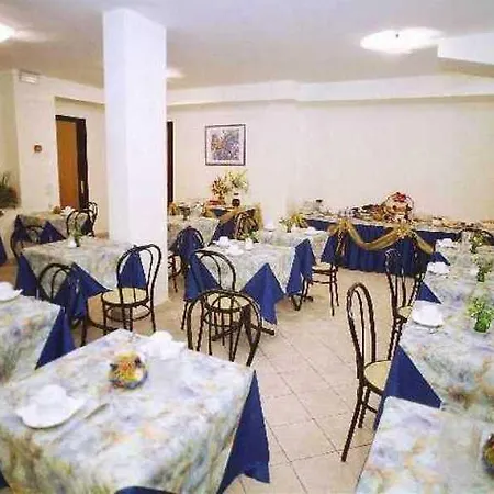 فندق سيستو في 3*