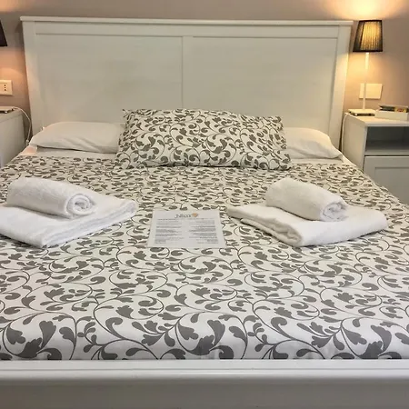 Bed & Breakfast Near *