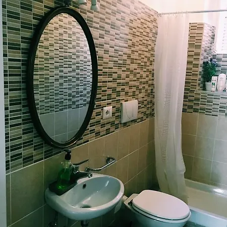 4 Center
