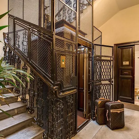 The Club Navona Guest house