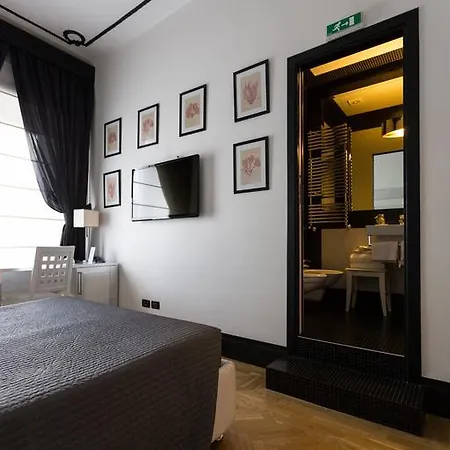 Residenza Scipioni Luxury Bed & Breakfast 2*