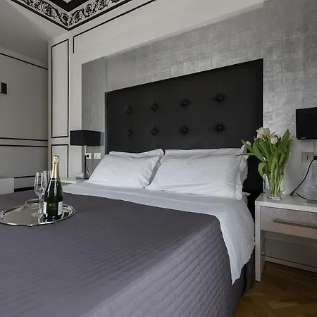 Residenza Scipioni Luxury Bed & Breakfast 2*