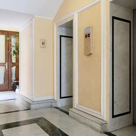 Town At Spanish Steps Apartment Rome