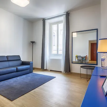 Apartment Town At Spanish Steps *