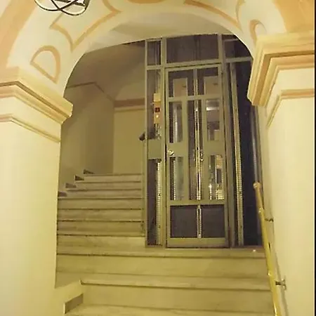 Apartment Elegant Near The Vatican And Piazza Navona