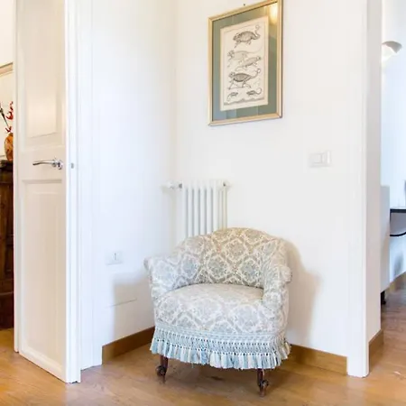 Elegant Near The Vatican And Piazza Navona Apartment *
