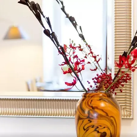 Elegant Near The Vatican And Piazza Navona Apartment *