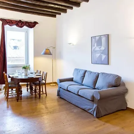 Apartment Elegant Near The Vatican And Piazza Navona