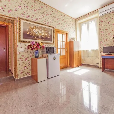 Bed and breakfast Smart Roma