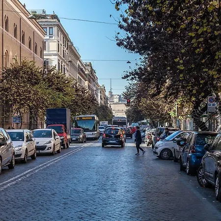 Betty Holiday Valadier * Rome