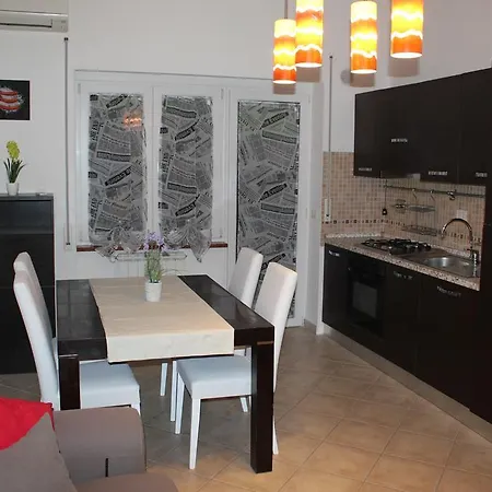 Ginevra's House Apartment