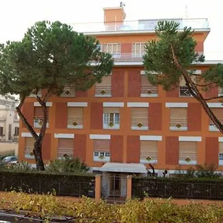Hotel La Casa Di Nazareth 2*