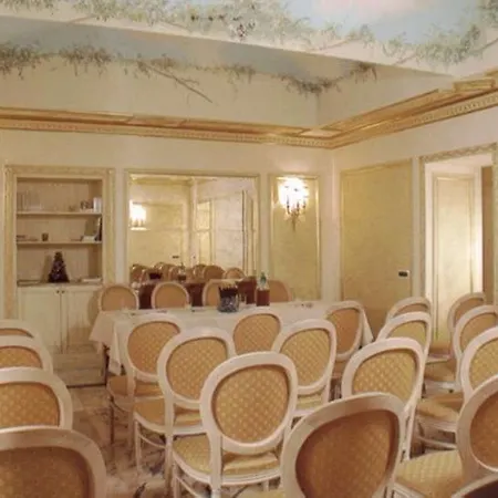 Champagne Palace