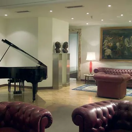 Western Universo Hotel