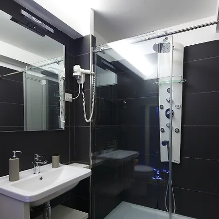 Nearhome Smart Guest house 2*