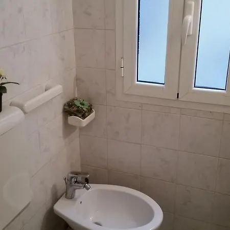 Holiday home Casa Vacanze Nonno Giulio *