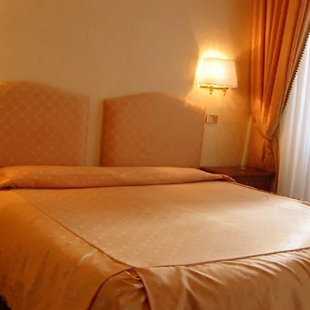 Siviglia Hotel 3*