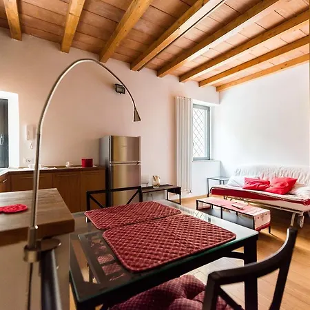 Apartment Polveriera Colosseum Rome