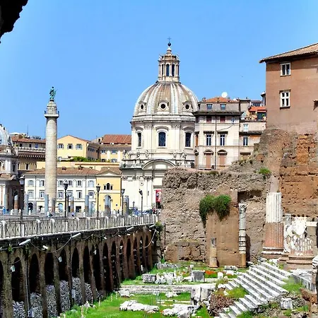 Design Apartment Paulina 300 Mt From Colosseum *