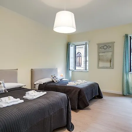 Romefinestay Sistina Apartmán *
