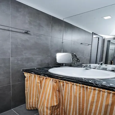 Ancient Trastevere Vespa Loft Apartment Rome