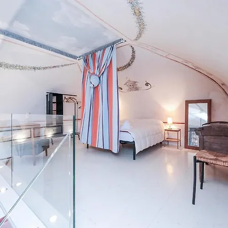 Apartment Ancient Trastevere Vespa Loft *