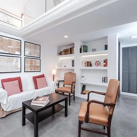 Ancient Trastevere Vespa Loft Apartment Rome