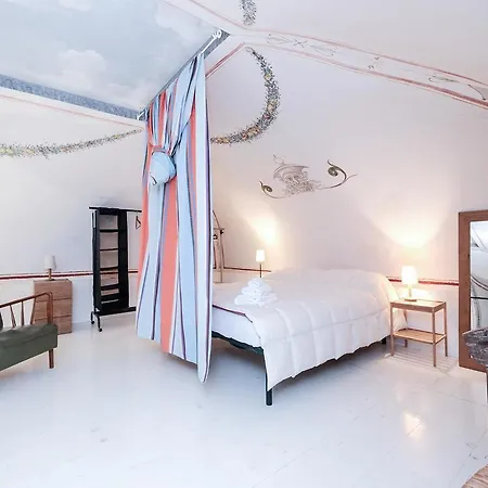 Apartment Ancient Trastevere Vespa Loft *