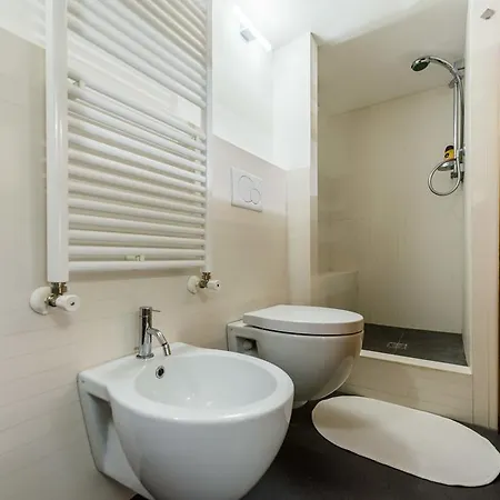 Apartment Polveriera Colosseum Rome