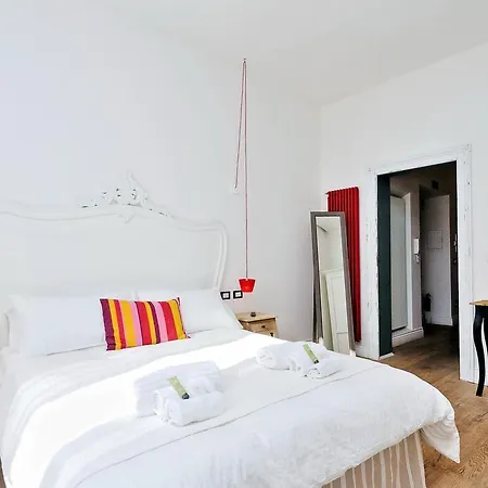 Design Apartment Paulina 300 Mt From Colosseum
