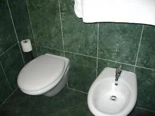 Dei Papi Pensión Roma
