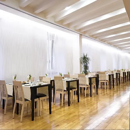 Genova 4*