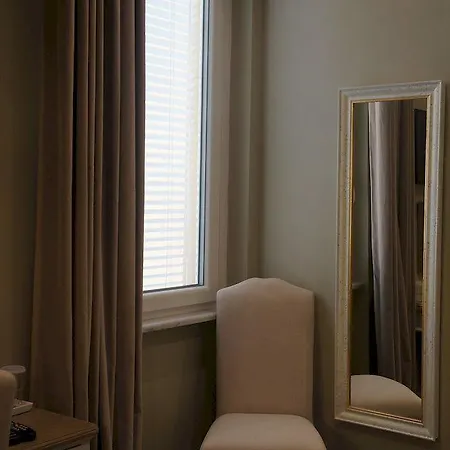 Guest house Le Stanze Di Elle 2*