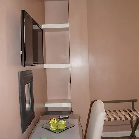Guest house Le Stanze Di Elle 2*