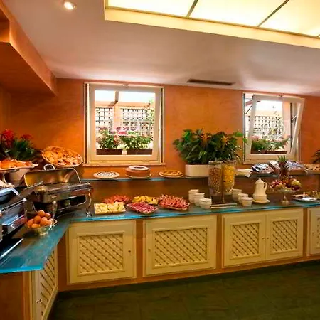 Diana Roof Garden Hotel