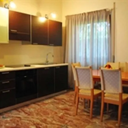 Rosen 2* Roma