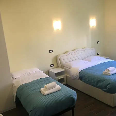 Casa de hóspedes Favola Romana - *