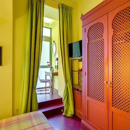 Casa Heberart Sistina Affittacamere 2*