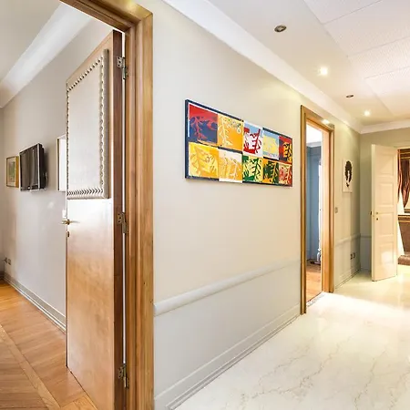 - Monti Bed & Breakfast Rome