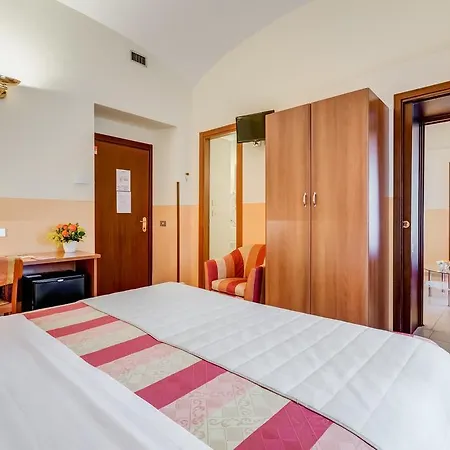 Domus Carmelitana 3*