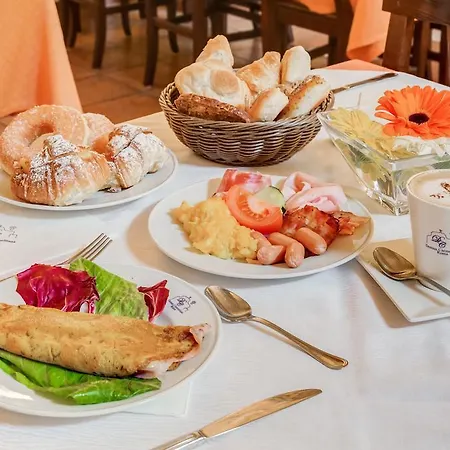 Hotel Domus Carmelitana