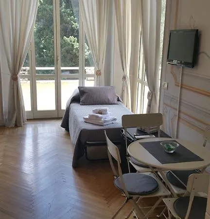 Piazza Del Popolo Bed & Breakfast Rome