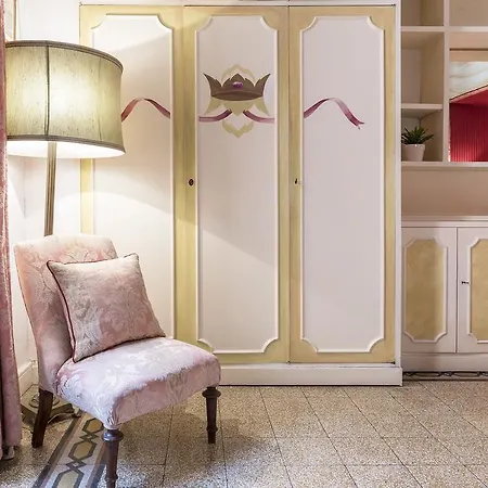 Appartement Piazza Colonna - Charme Holidays